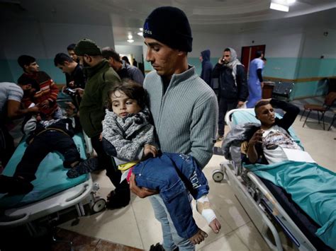 Beliau bertanggungjawab merangka penubuhan tentera udara diraja persekutuan bagi negara yang baru merdeka dari segi organisasi, sumber manusia, aset jawatan: Israel melancarkan serangan udara di Gaza di tengah ...