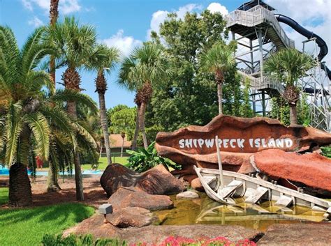 Visit Shipwreck Island A Tropical Themed Waterpark In Florida