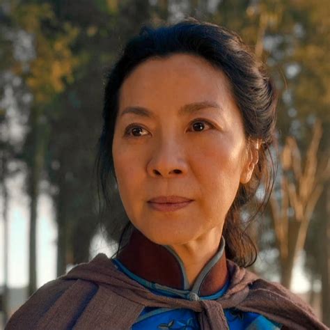 The Trek Collective Michelle Yeoh Cast As Captain On Discovery