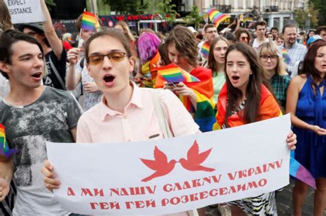 Over 8000 March In Kiev Ukraine Pride Parade [video]