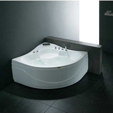 Spacious enough for 2, it features 10 adjustable water jets that can be directed exactly. Corner Whirlpool Bathtubs | Luxury Bathroom Corner ...