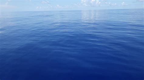 Glassy Atlantic Ocean Sv Stella Blue