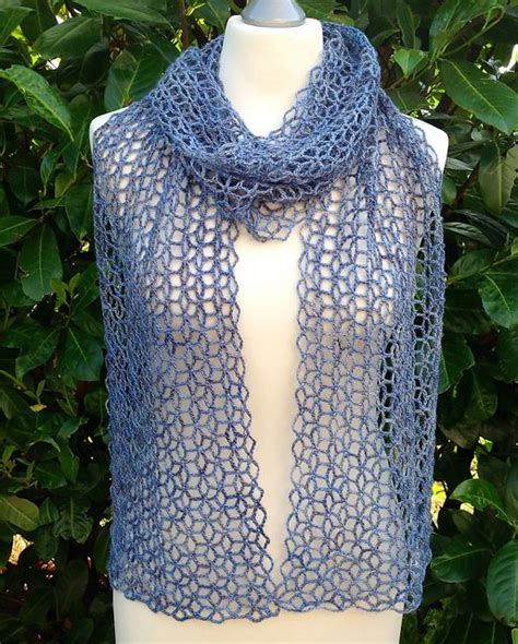 A beautiful collection of decorative floral and leaf patterns for thread crochet (knit & crochet). 21 Crochet magnifique cheminée et modèles d'écharpe au ...