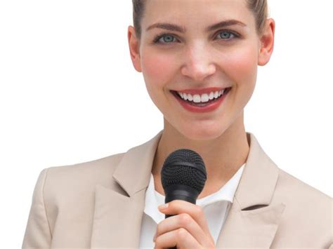 10 Healthy Habits To Improve Your Speaking Or Singing Voice