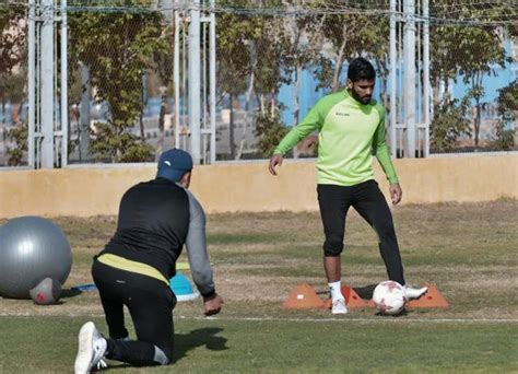 طاقم العمل يتمتع بالجودة والكفاءة. صالح جمعة يواصل التأهيل في مران سيراميكا كليوباترا | كورة ...