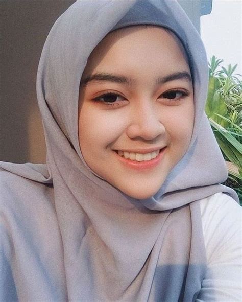 Foto Cewek Bandung Memiliki Paras Yang Cantik Beautiful Hijab Girl Beautiful Muslim Women