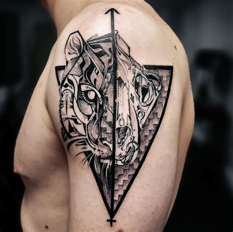 Tattoo Uploaded By Chasinghawk Tattoos Tiger Skull Tattoo Tattoodo