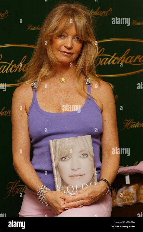 Goldie Hawn Hatchards Piccadilly Goldie Hawn With Her
