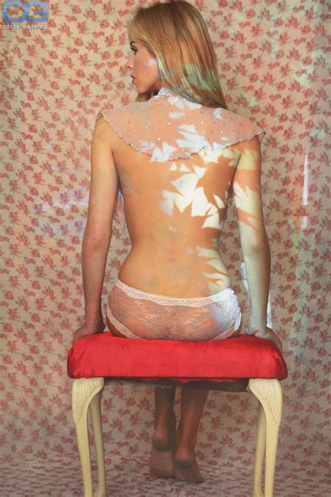 Hermione Corfield Nackt Nacktbilder Playboy Nacktfotos Fakes Oben Ohne