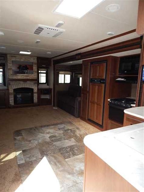 Maybe you would like to learn more about one of these? 2015 New Jayco Jay Flight 33RLDS Rear Lounge Triple Sli ...