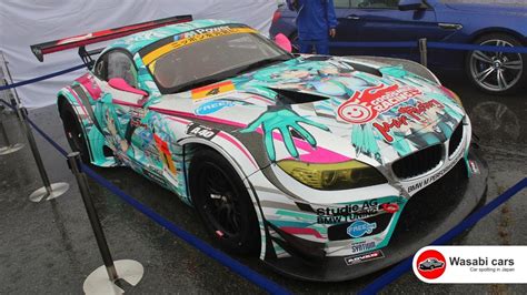 The Hatsune Miku Bmw Z4 Gt300 At Autopolis For The Super Gt In Kyushu 300km Youtube