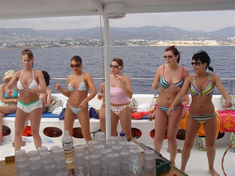 Organise Your Own Private Boat Party