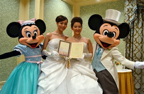Social Media Embrace Same Sex Wedding At Tokyo Disneyland The New York Times