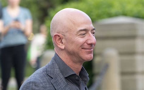 Дже́ффри престон «джефф» бе́зос (англ. Amazon CEO Jeff Bezos to step down - The Tango