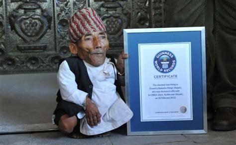 Worlds Shortest Man Dies Aged 75 दुनिया के सबसे छोटे कद के आदमी की 75 साल की उम्र में मौत