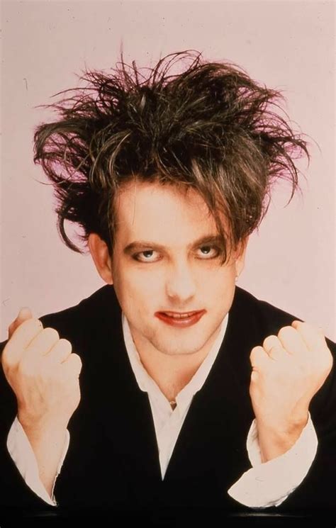 Pin By Xenia Patsi On Mr Smith And Co Robert Smith The Cure Musician