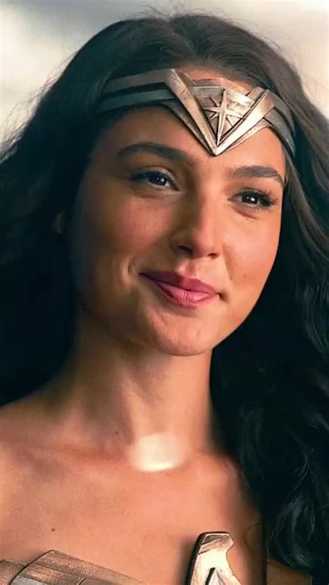 Wonder Woman Smile Hd Wallpaper Movie Wallpaper
