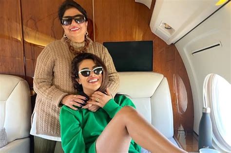 Priyanka Chopra Cheers For Mom Madhu Chopra Heres Why