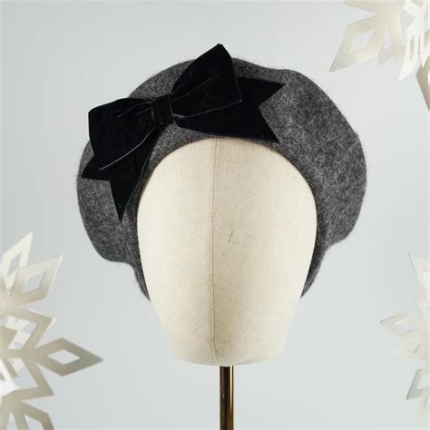 Charcoal Grey Wool Felt Beret Hat With Black Velvet Ribbon Etsy French Beret Hat Hut Casual