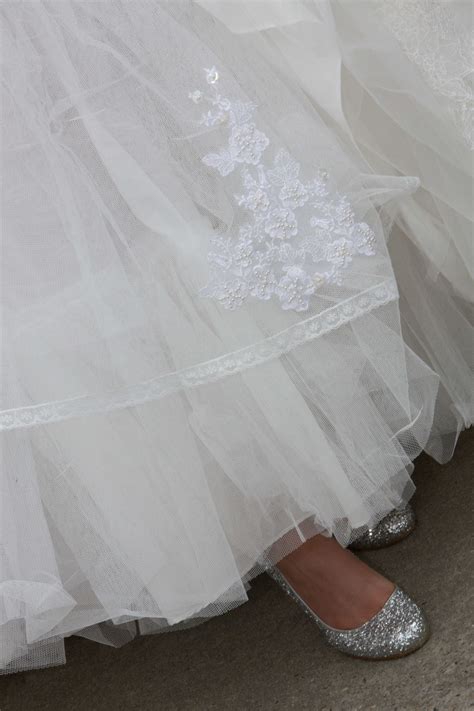 Yumi katsura lässt mit raffinesse und größter präzision 360°. Elegant Atlanta Ballroom Wedding | Schleier