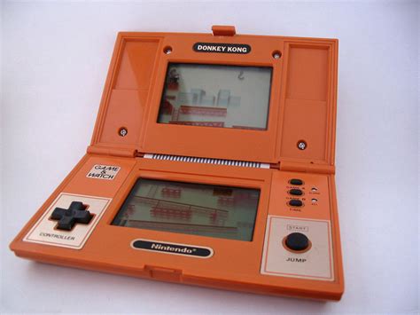 A Guide To Nintendos Game And Watch 80s Retro Handheld Games Levelskip