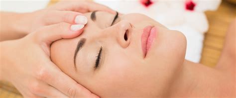 Shiatsu Face Neck And Shoulder Massage Addlestone Therapy