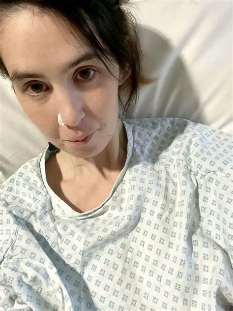 Brave Mum Has Leg Amputated To Save Her Unborn Baby Then Gets