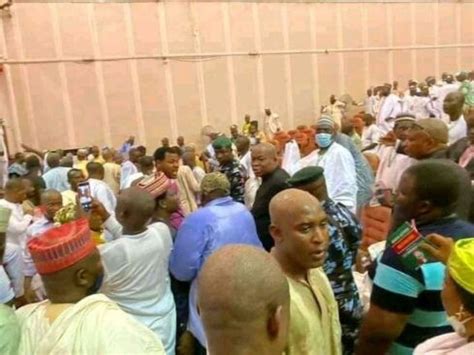 Maybe you would like to learn more about one of these? Hotuna: 'Yanda aka sace akwatin zaben shuwagabannin PDP ...