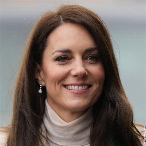 Kate Middleton S Heavenly London Pearl And Diamond Earrings