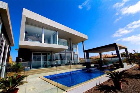 Tranio is an international real estate broker that specializes in helping our clients buy, sell and rent properties around the globe under the most favorable conditions. Find houses for sale with Homesgofast thousands of ...