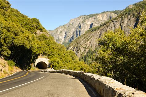 무료 이미지 경치 보행 꼬리 골짜기 터널 가을 미국 도로 여행 알프스 산맥 하부 구조 산길 산악 지형