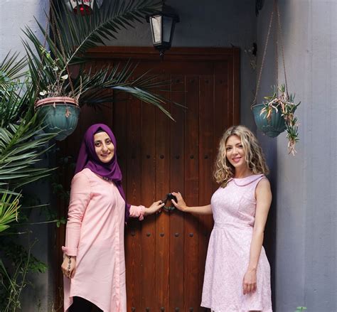 Join facebook to connect with simge selçuk and others you may know. Simge Selçuk: Herkes oyuncu!