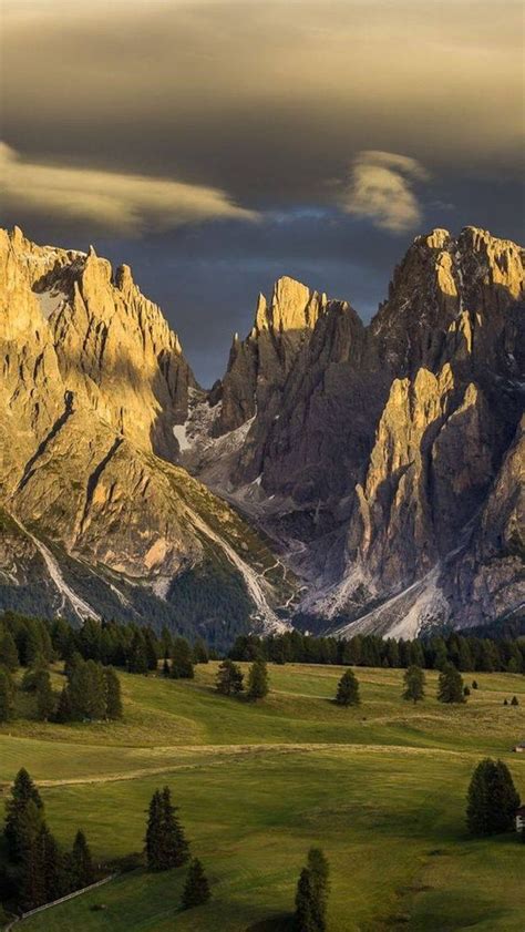 Italy Amazing Mountains Br