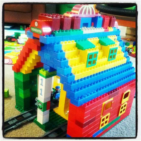 Weitere ideen zu lego duplo, lego duplo bauanleitung, lego. LEGO DUPLO Train Station (mit Bildern) | Lego duplo, Lego ...