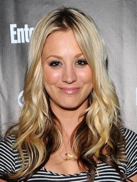 After her brief stint with chocolate brown hair a while back, but since then, she's kept it brilliantly bright and blonde. Blonde Hair with Brown Lowlights Underneath | Kaley Cuoco ...