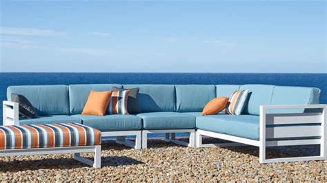 Retreat 4-Piece Outdoor Corner Modular Lounge