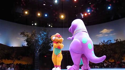 Full Complete Hd Show A Barney Holiday Christmas Show At Universal