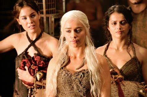 Image Daenerys Irri And Doreah 1x07png Game Of Thrones Wiki