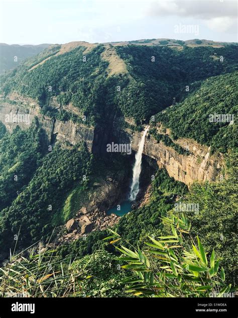 Tallest Waterfall In India Stock Photo Alamy