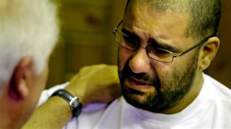 leading egyptian activist alaa abdel fattah freed on bail