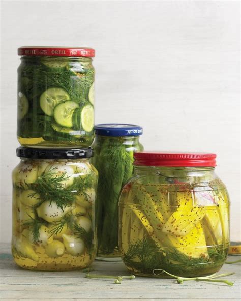 Последние твиты от martha stewart (@marthastewart). Fast Homemade Pickles Recipe & Video | Martha Stewart