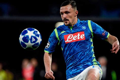 Statistici carieră (titularizări, goluri, cartonașe) și istoric transferuri. Calciomercato Milan, interessa Mario Rui del Napoli