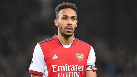 Pierre Emerick Aubameyang To Return To Arsenal For Further Assessment