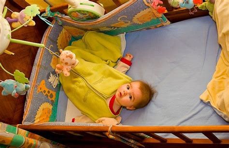 Ver más ideas sobre ropa tejida para bebe, punto bebé, ganchillo bebe. Cómo hacer un saco de dormir para bebés