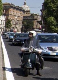 Margherita ferrandino dal tg3 delle 19 del 16 agosto. Nanni Moretti investito in vespa - SentieriSelvaggi