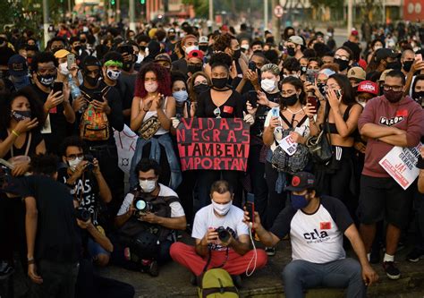 protestos contra o governo bolsonaro atos pela democracia elevam tom contra o racismo no brasil