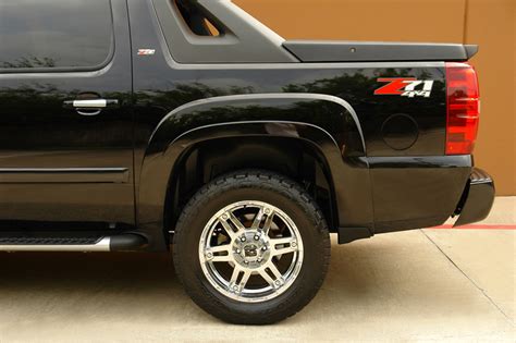 Sell Used 07 Chevy Avalanche Ltz Z71 Off Road Crew Cab 53l Vortec 4wd