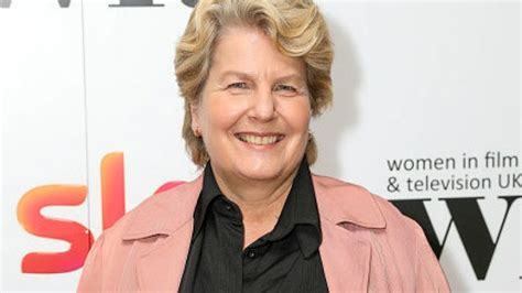 Sandi Toksvig Has Quit The Great British Bake Off After Hosting The