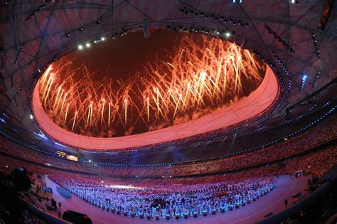 1964年東京オリンピックの開会式（1964ねんとうきょうオリンピックのかいかいしき、 1964 summer olympics opening ceremony ）は、東京オリンピック大会初日の1964年（昭和39年）10月10日（土曜日）に国立競技場で行われた開会式。 東京オリンピックの開会式・閉会式はどうなる？2021年の ...