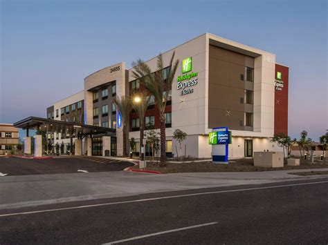 Hotels In North Phoenix Az Holiday Inn Express And Suites Phoenix